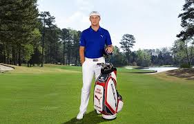 Bryson dechambeau just couldn't help himself. Bryson Dechambeau Golf Barett Eigene Ball Tests Und Gleichlange Golfschlager Exklusiv Golfen