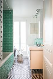 Un carrelage métro qui garde un côté très moderne. Salle De Bain Avec Un Carrelage Metro Photos Et Idees Deco De Salles De Bain Avril 2021 Houzz Fr