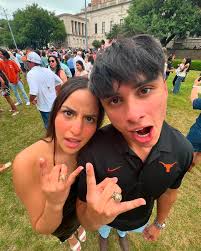 Israel De Leon (@izzy.deleon1) • Instagram photos and videos