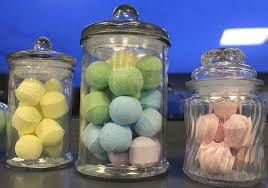 Sweet jars filed with all possible kinds of sweet, ideal for giving as gifts, decorating at parties and weddings or just a treat for yourself! Wholesale Glass Candy Jars Ancient Wisdom Wholesale Giftware And Aromatherapy Supplier