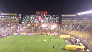 Barcelona sc v s Emelec Clasico del Siglo Salida al campo 2014