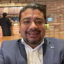 Felicito a la Dip. Yanelly Hernández Martínez, quien hoy asumió la  responsabilidad de presidir la Mesa Directiva del Congreso del Estado de  Guerrero. Refrendo el compromiso institucional de sumar al trabajo  coordinado