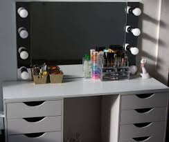 Wood is a perfect option as it can be easily curved. 20 Diy Stylish Chic Makeup Vanities In 2021
