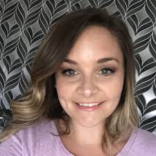 Shannon Bergstrom's Instagram, Twitter & Facebook