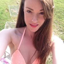 Krystal Skinner (krystallskinner)