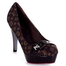 Louis vuitton women high heel boots size38. Shop Louis Vuitton High Heel Buckle Platform Pump In Cacao 126 Louis Vuitton Shoes Heels Heels Louis Vuitton Shoes