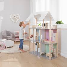 Ausgenommen von mattel verarbeiten andere hersteller fur das barbie haus holz und lackieren dieses oft im typischen rosa oder rot. Wooden Doll S House For Dressing Dolls Barbiehouse Howa Spielwaren