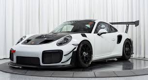 Along with a set of sticky michelin pilot. Brand New Porsche 911 Gt2 Rs Clubsport Is A Track Day Enthusiast S Wet Dream Carscoops