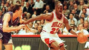 Welcome to the official bulls bikes facebook page. Michael Jordan Hatte Bei Den Chicago Bulls Noch Fur Ein Jahr Unterschrieben Eurosport