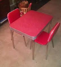 1950 S Child Size Retro Vintage Red Formica Kitchen Table And Chairs Fiftiesretro Retro Kitchen Tables Retro Kitchen Kitchen Table