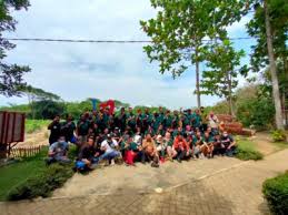 Salah satu tempat yang menyajikan wisata murah meriah itu bisa ditemukan di kampung ciranggon, desa cipayung, kecamatan cikarang timur, . Dinas Pariwisata Kabupaten Bekasi Selenggarakan Kegiatan Pembinaan Pokdarwis Berantas News