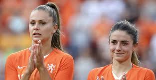 Deze mooie verschijning is de nummer 10 in het nederlands elftal. Wk Vrouwen 2019 Alle Uitslagen En Het Volledige Programma Voetbalprimeur Nl