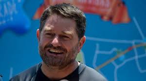 Get ready we have something coming that is going to blow you away. Claudio Orrego Es Impensable Que Un Gobernador No Se Preocupe De La Prevencion Del Delito Lo Diga La Ley O No Lo Diga Radio Universo