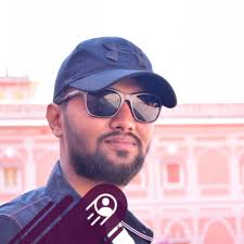 Thank you Tommy Emmanuel had the best time playing with you Saturday! You  are a genius player and it was so much fun!