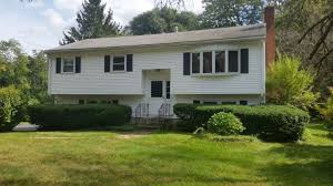 Just Sold By Connecticut Realtors Peter Amp Amp Laura Testa 14 Diamond Rd Danbury Ct Contact Us For A Connecticut Real Estate Real Estate Houses Realtors