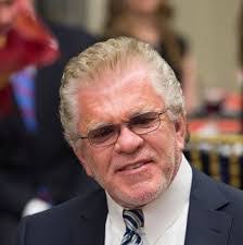 Darwin Deason's Instagram, Twitter & Facebook