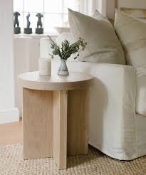 Small Oak Side Table Natural Jenni Kayne In 2020 Oak Side Table Living Room Side Table Living Room End Tables