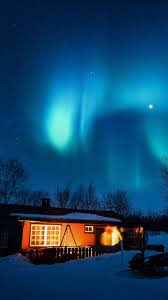 House Under Aurora Northern Lights In 1080x1920 Resolution Iphone Wallpaper Winter Iphone Wallpaper Usa Northern Lights