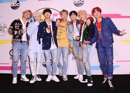 V s bbbbrrrrrrraaaaa full video bts idol performance 5th muster magic shop in busan.mp3. Bts Starts Viral Idol Dance Challenge Teen Vogue