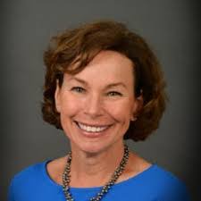 Kerri Houser's Instagram, Twitter & Facebook