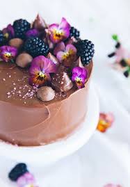 Verfuhrung Pur Nutella Torte Mit Essbaren Bluten Als Zierde 3 Tollwasblumenmachen Food Kuchen Und Torten Leckereien Einfacher Nachtisch