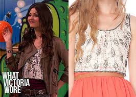 Victoria Justice As Tori Vega In The Victorious Season 3 Episode Andre S Horrible Girl Wearing A 36 Point 5 Beading Lac Vegas Outfit Victoria Justice Fashion