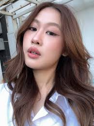 Ad Not gonna lie, I was nervous about coloring my hair again… but brown  tones have always my safe space. Went with Garnier Color Naturals in 5.32  Caramel Brown and I truly