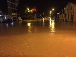 Banjir kilat berlaku di beberapa kawasan di pulau pinang ekoran hujan lebat yang turun beberapa jam awal pagi ini. Bernama Banjir Kilat Yang Melanda Georgetown Pulau Pinang Awal Hari Ini Foto K Ganeson Facebook