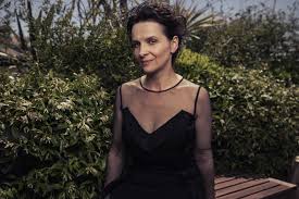 Juliette binoche images on fanpop. Juliette Binoche On Mentoring Kristen Stewart And Why She Won T Die For Art Vanity Fair