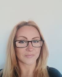 Welcoming the lovely Helen Roach to the clinic, Helen is our menopause  nutritionalist specialist, tackling menopause holistically, Helen is here  to help you navigate through any hormone related concerns. Peri-menopause,  menopause, PMT