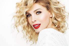 Di seguito i nostri #5 tagli capelli ricci preferiti avvistati per le strade della moda. Tagli Capelli Ricci Come Scegliere Quello Giusto Per Te