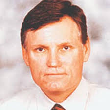 Dr. Aaron Andrade, MD