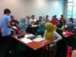 Tempoh pengajian sy hanya empat bulan shj, start dr bulan april hingga julai. Idea Unggul On Twitter Intensive November 2013 Room 3 Ptiu Throwback Bangi Http T Co En5dgsp21t