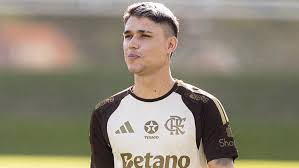 Atlético avança por Luiz Araújo, mas Flamengo coloca ‘condição’ para negócio