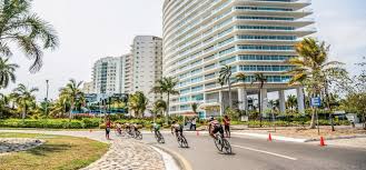 Flora duffy, de bermudas, se proclamó nueva campeona olímpica de triatlón, después de ganar la prueba de los juegos de tokio 2020, disputada este martes en el circuito del parque marino de odaiba de la capital japonesa, en el que la española miriam casillas concluyó vigésima primera. Triatlon Astri Ixtapa Zihuatanejo Events In Ixtapa Zihuatanejo Guerrero Mexican Fiesta In 2021 Experts In Mexico