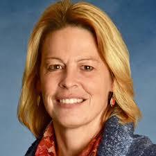 Leanne Dillard's Instagram, Twitter & Facebook