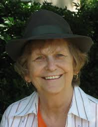 How much time do quilters typically sew per day?