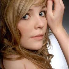 Helen MacGregor (@helieeee)