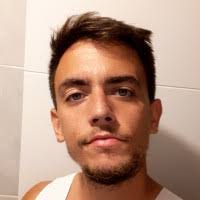 90+ perfiles de «Damien»