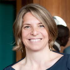 Sara Minard's Instagram, Twitter & Facebook