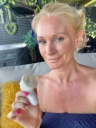 Have just read Liz Byrski's re-posting of something she wrote when she was  70. So wonderful to know she is coming out of her shell again. Found it  particularly poignant, as I