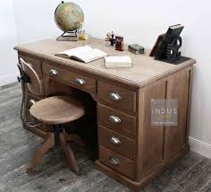 Il y a 232 produits. Ancien Bureau En Chene Massif