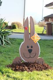 28 Osterdeko Ideen Zum Basteln Mit Holz Papier Und Pappe Osterliche Mitkindern Papiertutehase Osterhasen E Ostern Basteln Holz Basteln Mit Holz Osterdeko