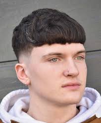 Cropped hair with mid skin fade: French Crop 50 Best French Crop Haircuts With Fade And Textures
