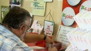 Eine statistik daneben zeigt außerdem die meistgezogenen zahlen des jeweiligen jahres. Loto 6 Din 49 Numerele Extrase DuminicÄƒ 31 August