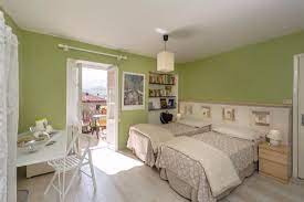 Al momento della prenotazione specificare la tipologia di letto desiderata (matrimoniale/2 letti singoli) superficie camera 22 m2 il set bagno include: Camera Doppia Con Letti Singoli Foto Di Ca Du Lilan Bosio Tripadvisor