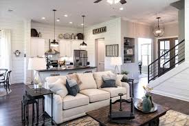 Scraped Chip And Joanna Gaines U Home Tour In Waco Texas Chip Farmh Modern Farmhouse Living Room Decor Farmhouse Style Living Room Decor Farm House Living Room