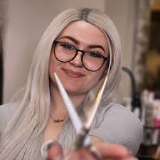 Avery Richards (@sinshearlyave) • Instagram photos and videos