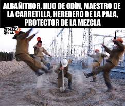 En méxico, esta festividad también se conoce como el día del albañil. El Dios Albanil Memes Divertidos Memes Meme Gracioso