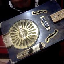 But before you get to work on learning how to build a cigar box guitar of your very own, there's one thing. Diy Cigar Box Guitars Home Facebook